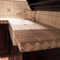 Столешница из плитки на кухню своими руками - как сделать столешницу для кухни из плитки: фото
